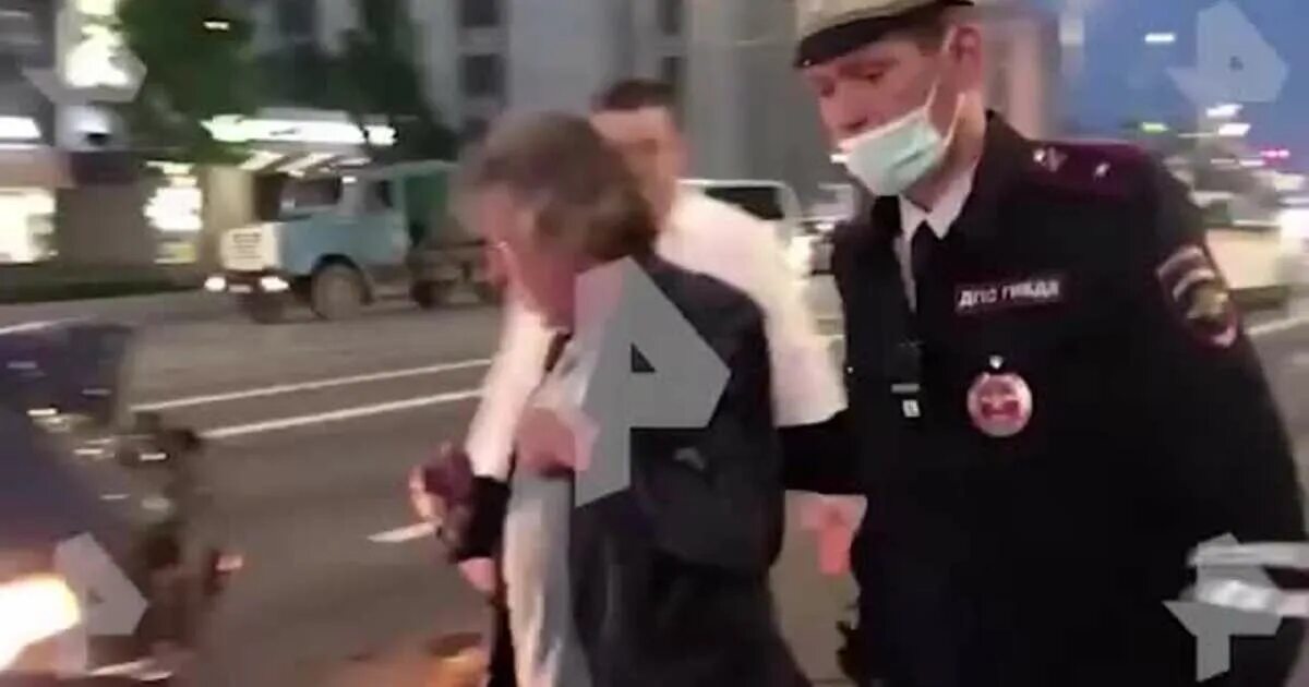 Михаил ефремов 2020 авария. Михаил ефремов дтп в москве. Михаил ефремов 2020 авария. Сколько дали за дтп. Авария михаила ефремова в москве.