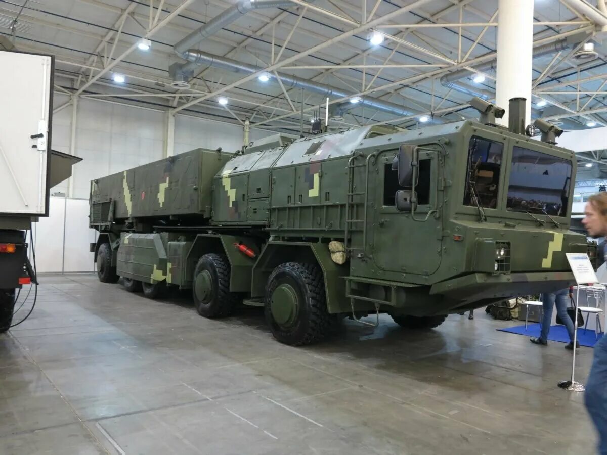 Гром б гром 2. Отрк гром-2 украина. отрк сапсан гром-2. ракетный комплекс гром 2 украина. отрк сапсан украина.