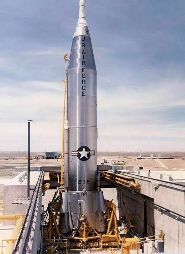 Спутник эксплорер-1. Ракеты поларис сша. Самая первая ракета. Ракеты поларис сша. Самая первая ракета.