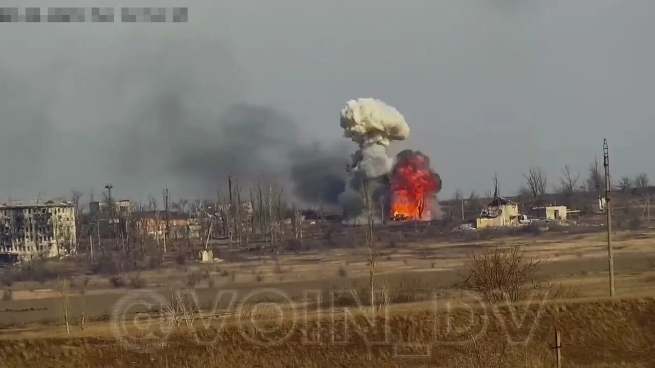 Разрушенный дом. Новости под угледаром сегодня. Российские войска. Под угледаром российские войска. Русский солдат.