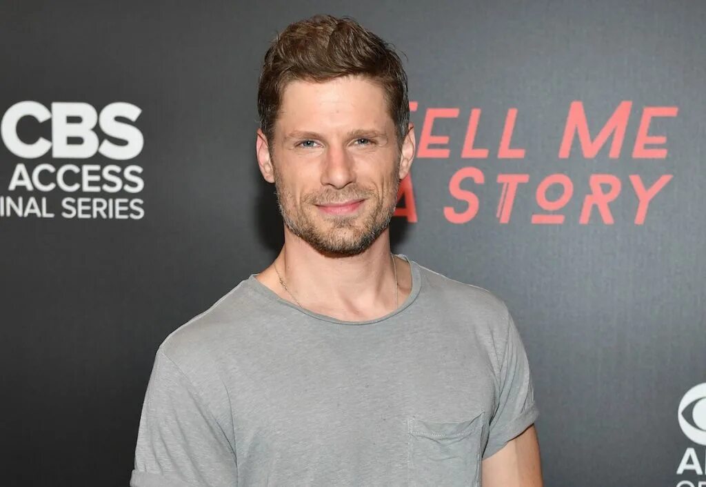 Мэтт лауриа актер. Мэтт лауриа королевство. Matt lauria. Мэтт лауриа королевство. Мэтт лауриа.