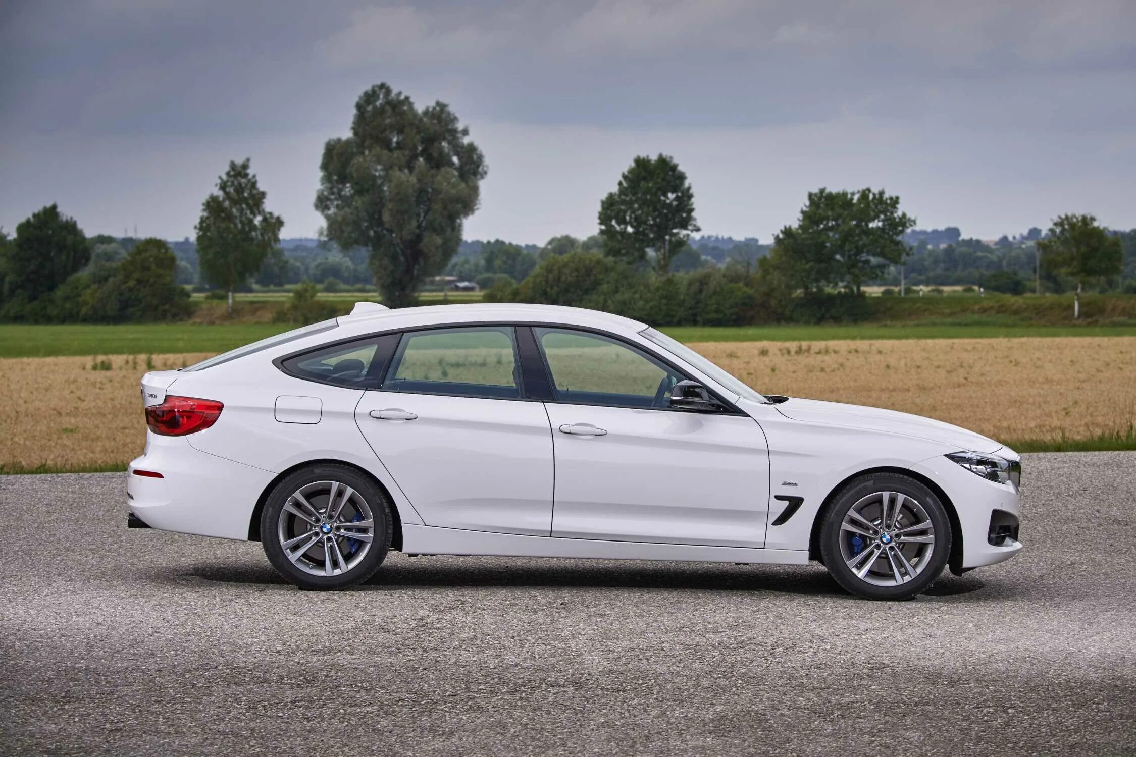 BMW 340i Gran Turismo, model Sportline. (07/2016)