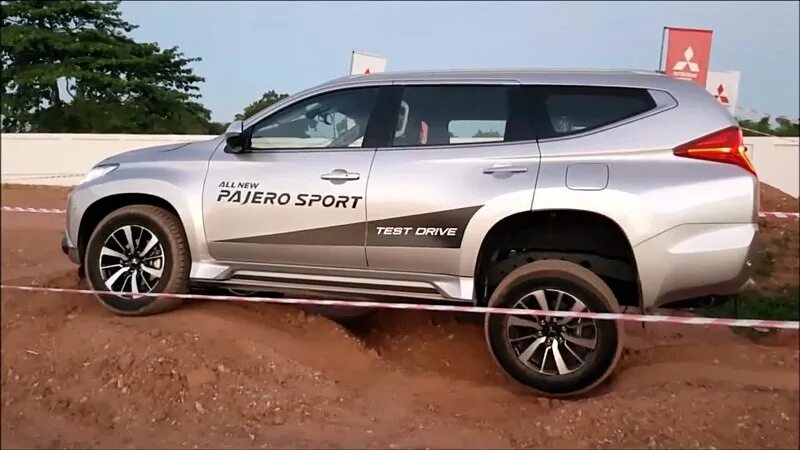 Мицубиси паджеро спорт 3. Мицубиси паджеросплрт тест драйв. Pajero sport тест. Митсубиси паджеро спорт новый тест драйв. Митсубиси паджеро спорт 2022.