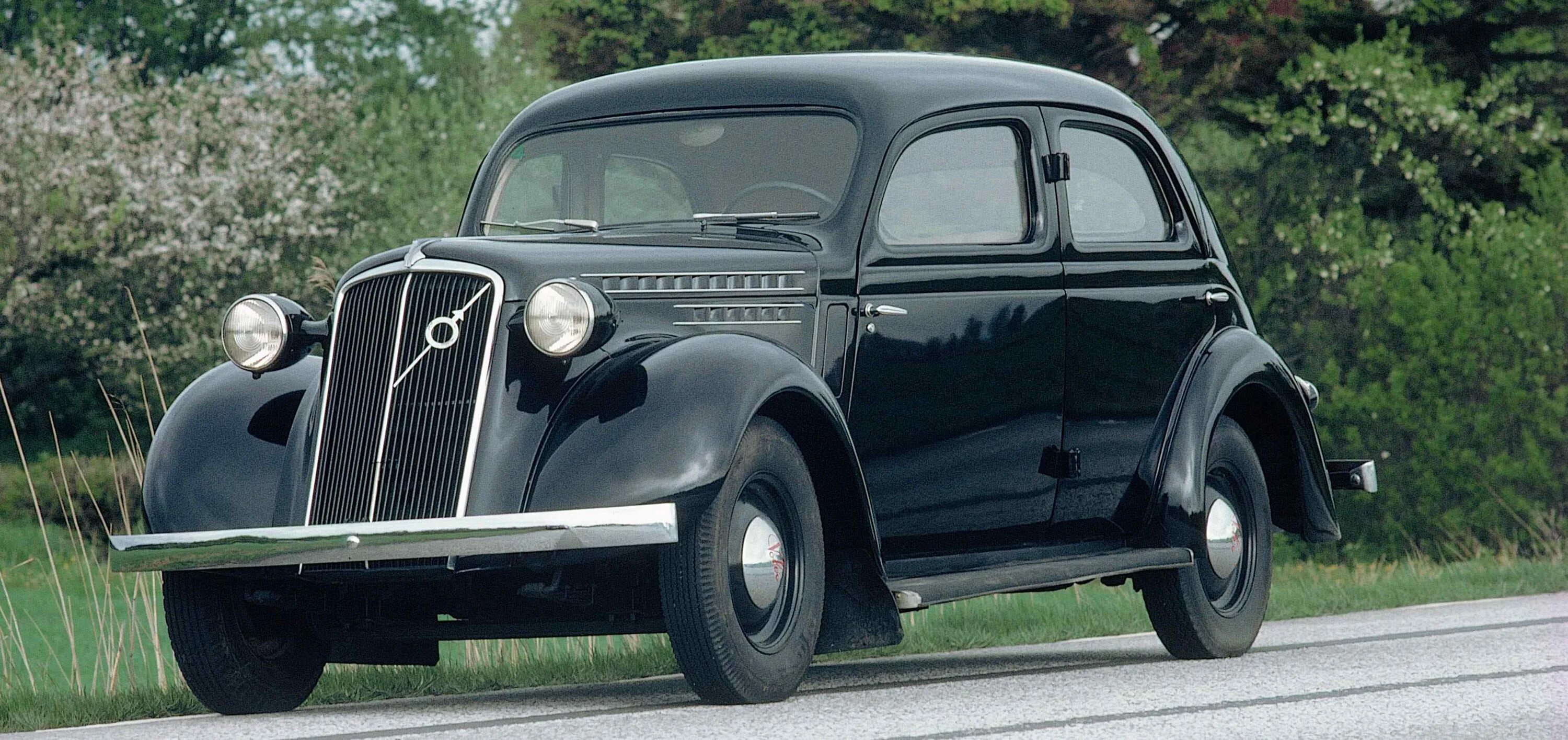 Первые немецкие автомобили. Volvo pv51. Вольво 1937. Volvo PV 60. Volvo PV 36 Carioca.