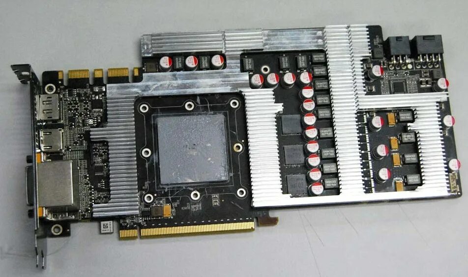 Zotac GTX 580 плата. Видеокарта GEFORCE 580 GTX. VRM видеокарты. Zotac 4090.