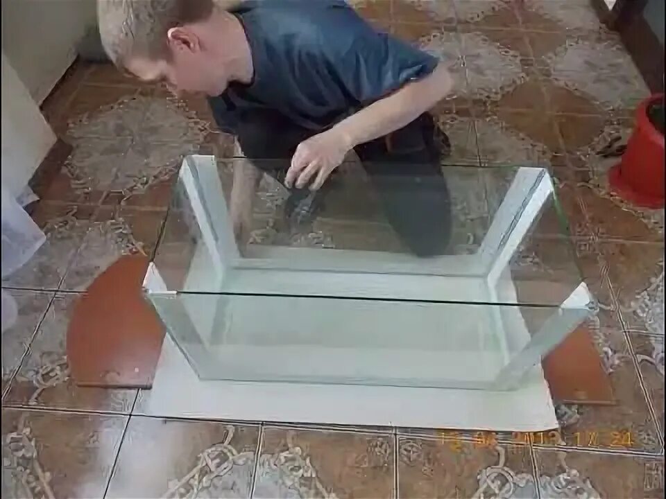 Как можно сделать аквариум. Склейка аквариума. стекло для аквариума. самодельный аквариум. аквариум склейка стекла.