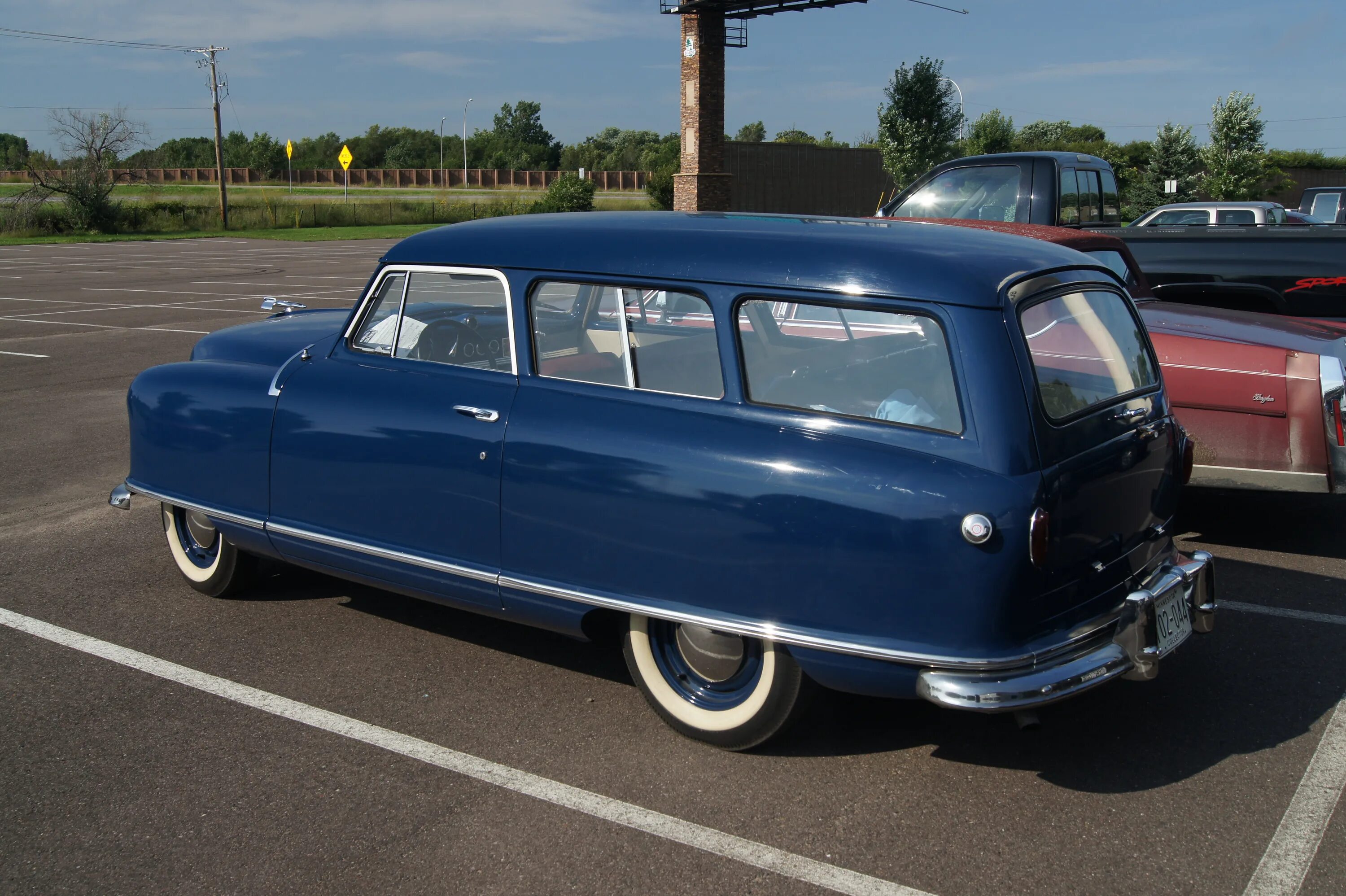 Тип автомобиля 9 букв. Nash rambler 1950. Рамблер машина. Автомобиль Рамблер 1954. Автомобиль Рамблер 1956 года.
