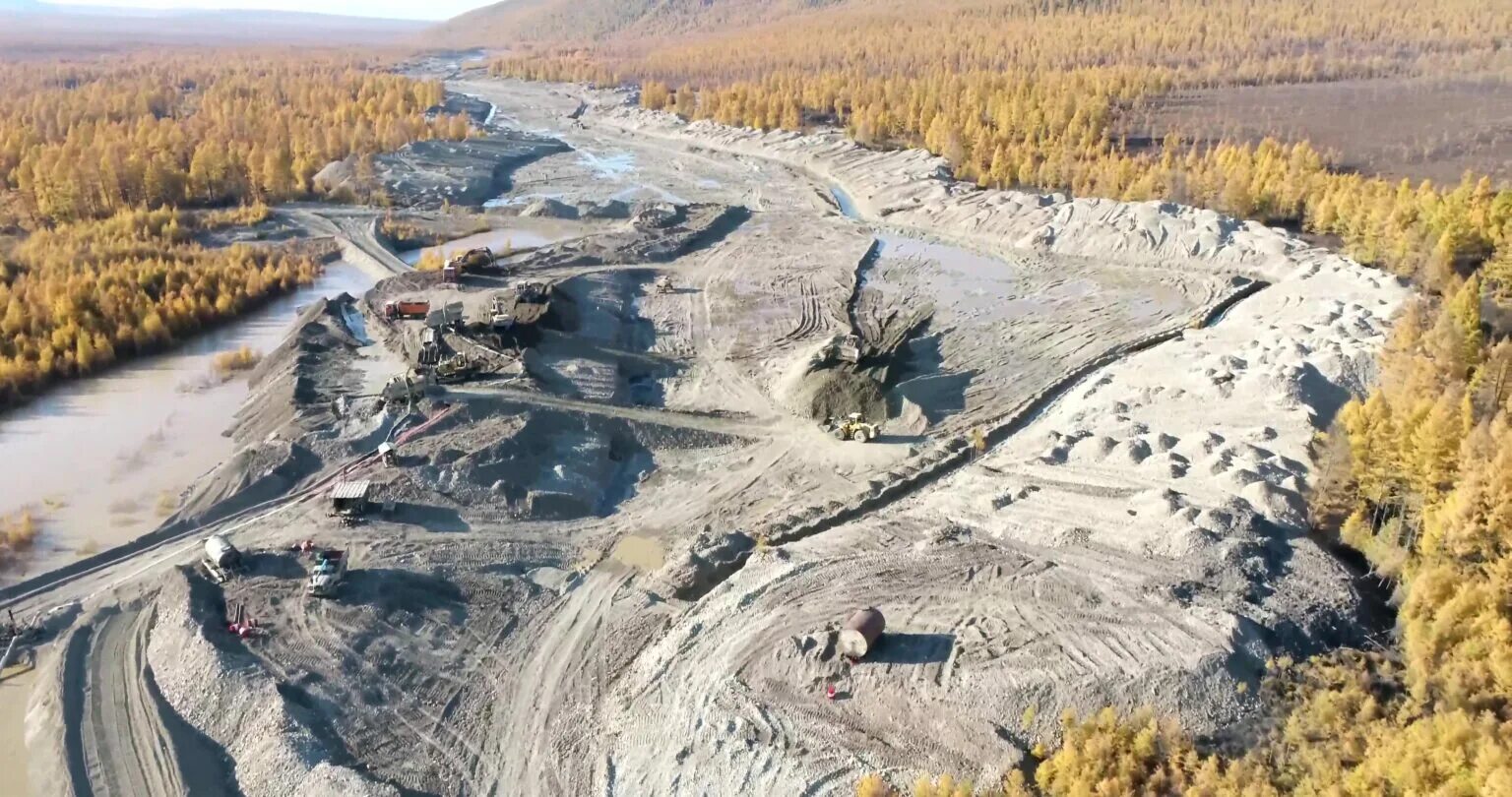 Гок рябиновый алдан. Алдан золотодобыча полюс. Месторождение алдан якутия. Якутия золото селигдара. Месторождения алдана.