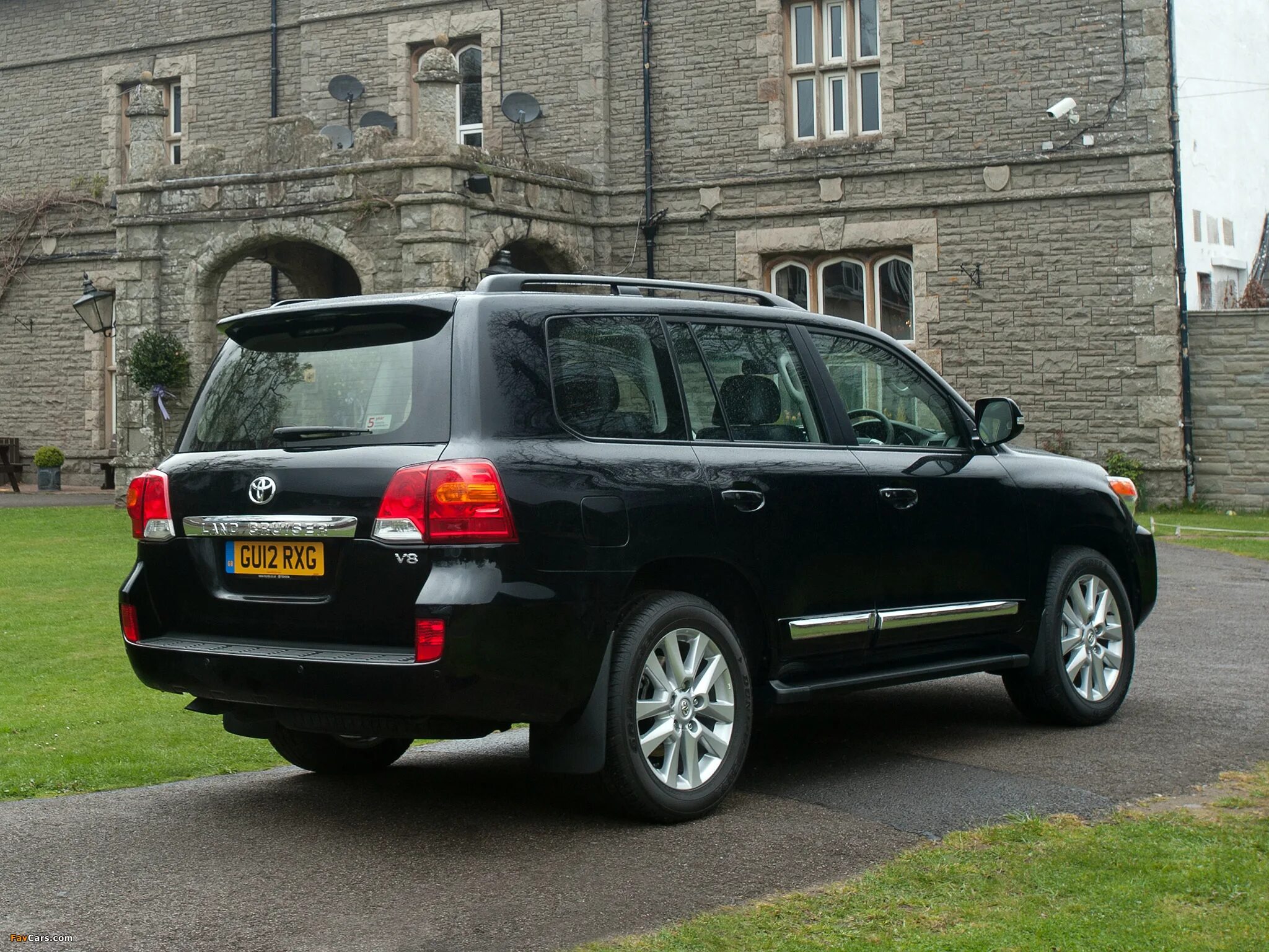 Крузер v8. Toyota land cruiser v8. toyota land cruiser 200 v8. toyota land cruiser 2012. ленд крузер 200 2012.