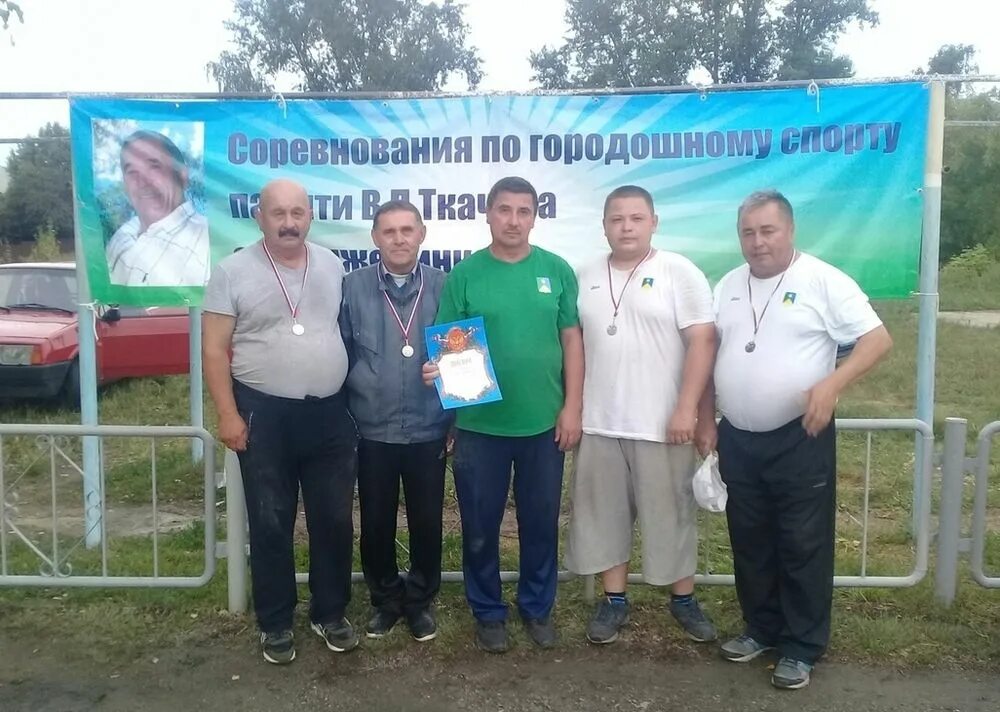 Бассейн дельфин кунашак. Тюльпан кунашак. Тюльпан ку кунашакские новости. Село кунашак. Тюльпан ку кунашакские новости.