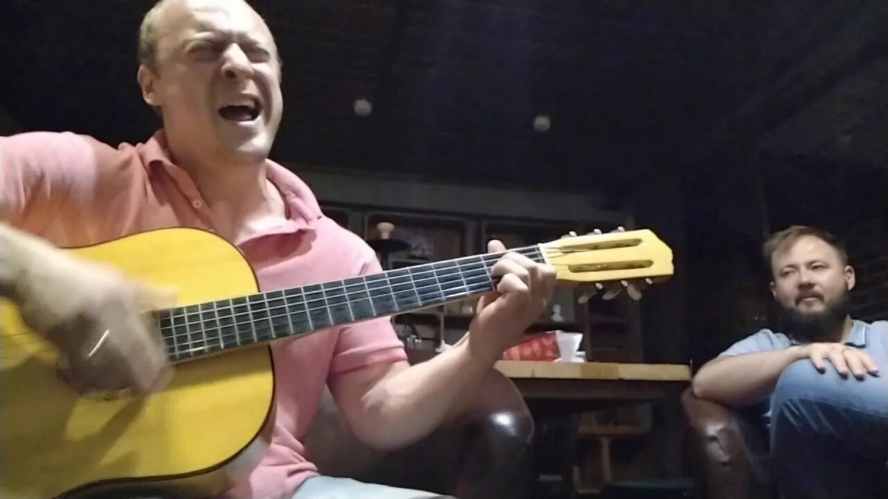 Розенбаум с братаном сидим на кухне слова. Розенбаум с братаном сидим на кухне. Розенбаум братан. Розенбаум серега. Розенбаум дагомыс.