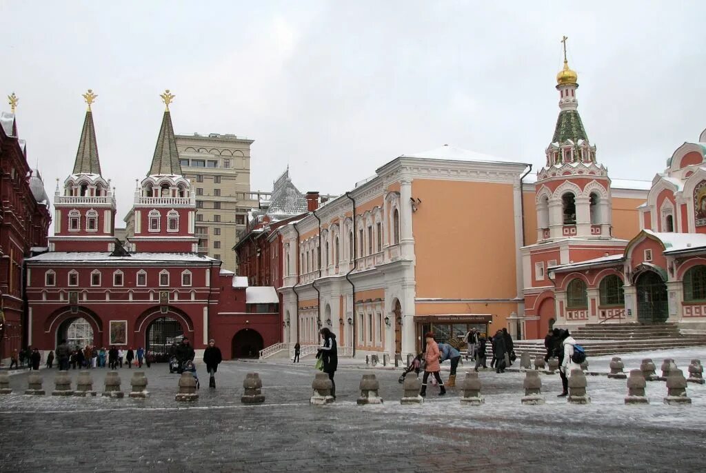 Кремль Москва 1612. Дом губернского правления на красной площади. Территория Кремля экскурсия. Территория Кремля в Москве экскурсия. Как попасть в кремль на экскурсию