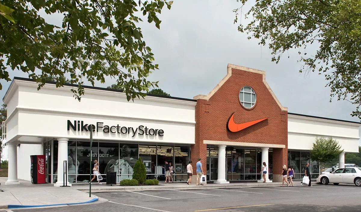 Factory outlet. Nike Factory Store. Outlet Грузия. Аутлет в Японии. Nike Georgia 2024.