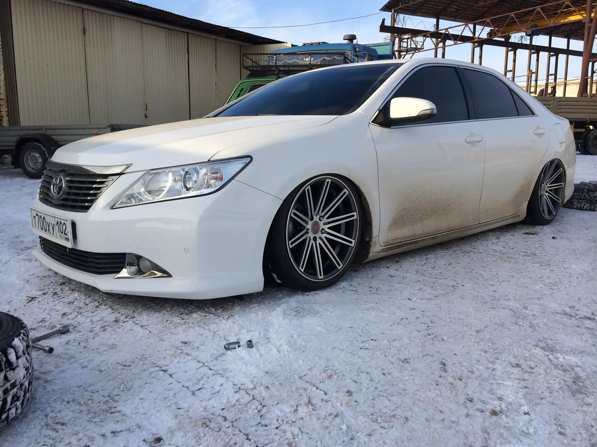 Toyota Camry v40 r20 Vossen. Toyota Camry 40 r19. Камри 40 белая. Диски Тойота Камри 40. Дром ру камри