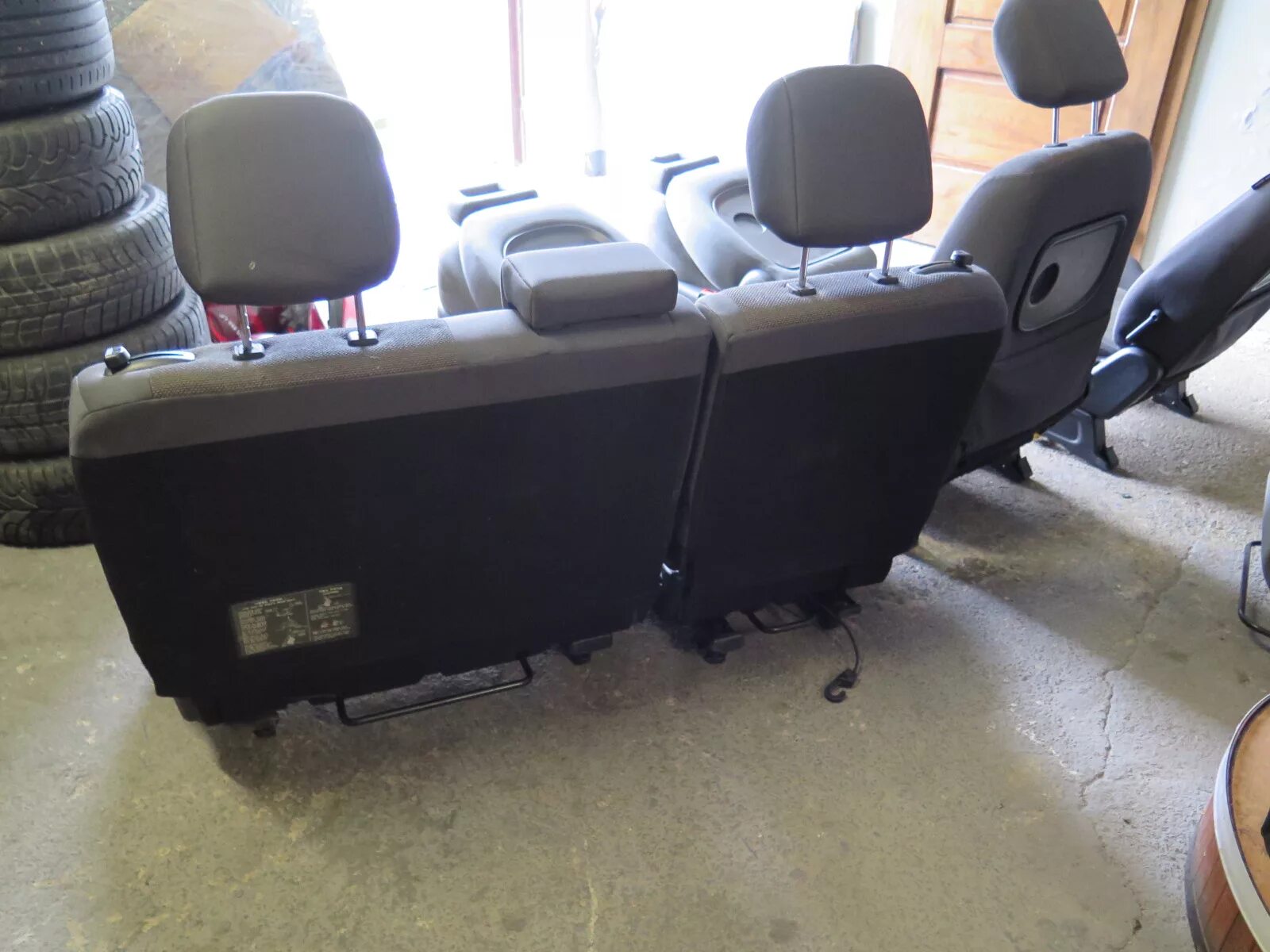 Платформа matrix p25 seatbox. Сиденье на хендай матрикс. Хендай матрикс сидушки. Сиденье водительское хендай hd500. Сиденье матрикс.