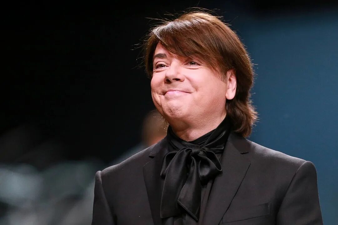 Юдашкин даты. Юдашкин даты