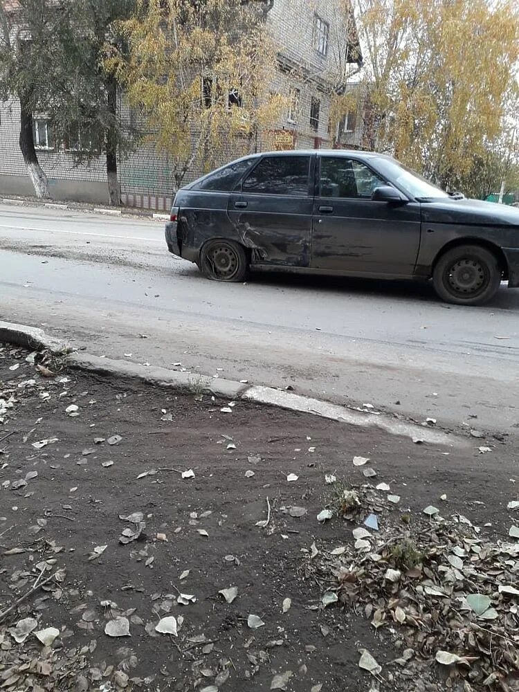 Хлопки в энгельсе сегодня. Авария в Энгельсе сегодня на Маяковской. Переезд Энгельс. Новости Энгельса сегодня происшествия.