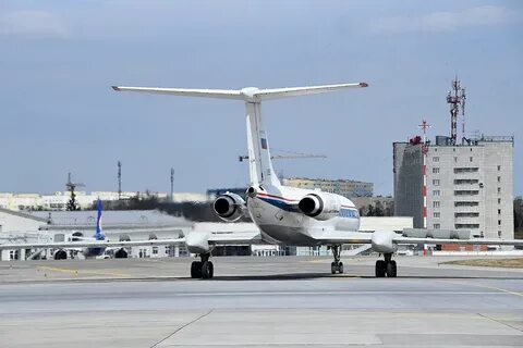 Самолет в кольцово сегодня