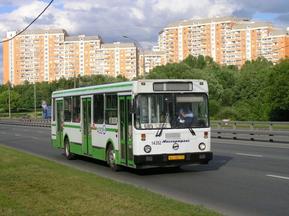 Боровское шоссе маршрут. Лиаз 5256.25. маршрут 729.