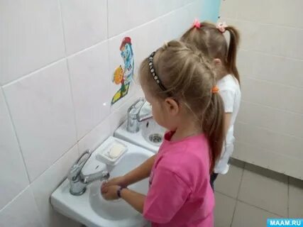Умывание детей в детском саду
