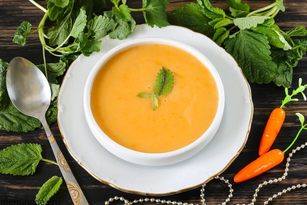 Самый вкусный суп пюре. Картофельно морковный суп пюре. тыквенно шпинатный суп-пюре. морковный крем суп. пюре из моркови.