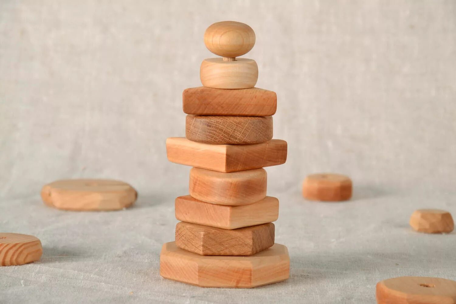 Пирамида из глины. Пирамида фигурка. Пирамидки сувенирные. Пирамида из глины. Пирамидка из глины.