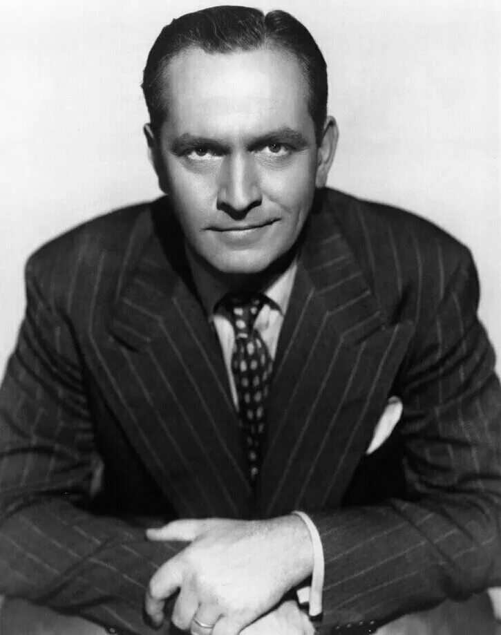 дэвид бэйл актер. первый киноактер. первый киноактер. сальватор ксереб большой стэн. фредерик марч актер.