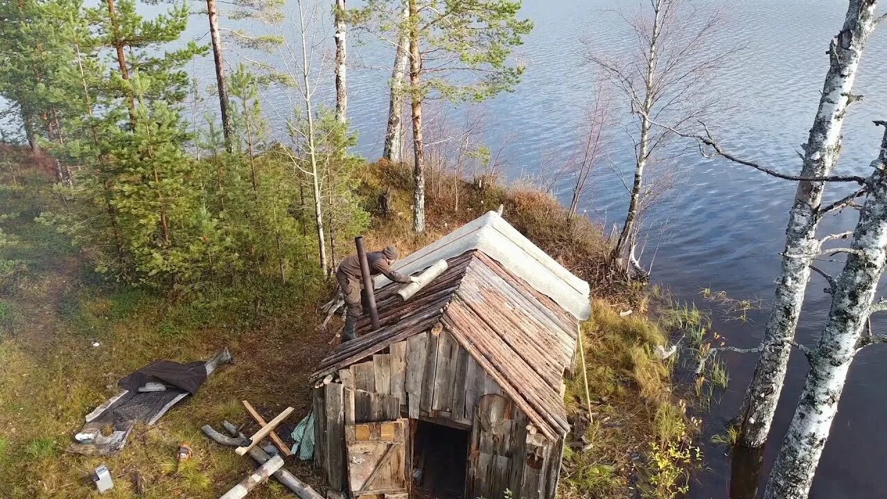 Северовосточно-сибирская тайга. Укрепленное жилище в тайге. Редкостойная лиственничная тайга. Изба на острове хирвашшари. Заготовка дров для военных.