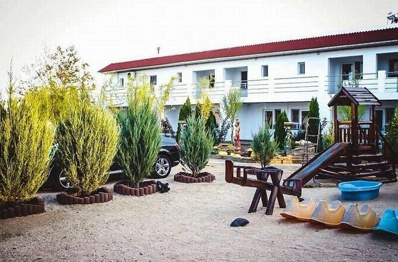 Геническ отели. Нариман гостиница геническ. Геническ отели. Гостиница орхидея украина. Орхидея пансионат геническ.