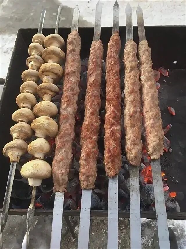 Люля кебаб 250 грамм. Шаурма хаус йошкар-ола. * кебаб: шиш-кебаб, донер-кебаб, адана-кебаб. 1 кг люля. Изгара кебаб.