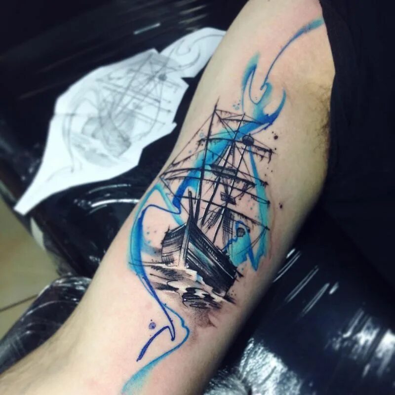Тату на руке море. Тату лодка. тату кораблик. тату кораблик на руке. тату яхта.