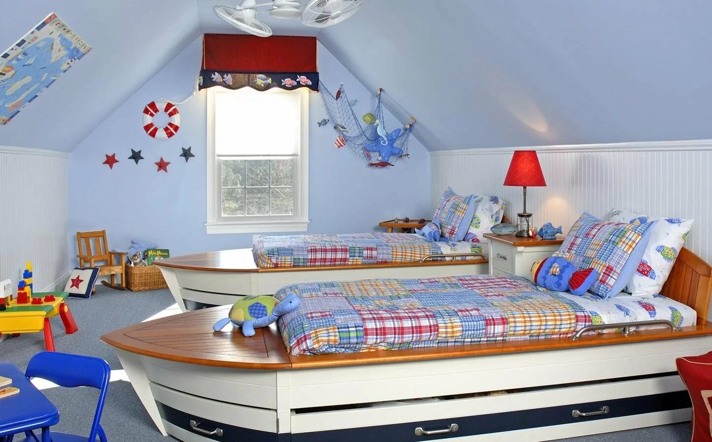 Boys bedroom. Детская спальня в морском стиле. Идеи детской комнаты в морском стиле. Необычный дизайн детской комнаты. Морской стиль в интерьере.