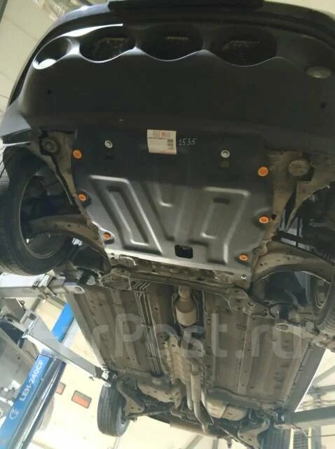 Защита nissan juke. Решетка радиатора ниссан джук. Вставки в бампер ниссан жук. Защита картера ниссан жук артикул. Защита nissan juke.