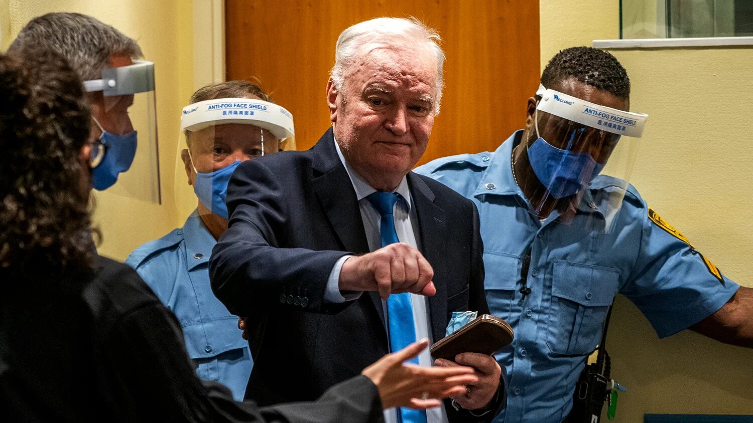 Генерал Ратко Младич. Ратко Младич в суде. Ратко Младич в Гааге. Ратко Младич 2022.