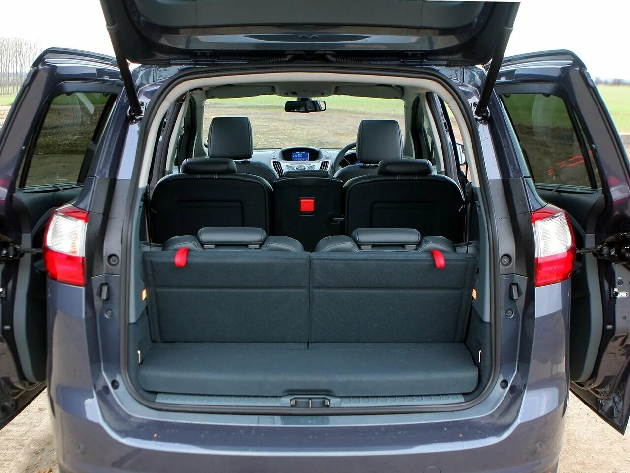 C max размеры. Ford s max 2012 багажник. ford s max багажник 2010. ford grand c-max багажник. форд с-мах 7 местный багажник.