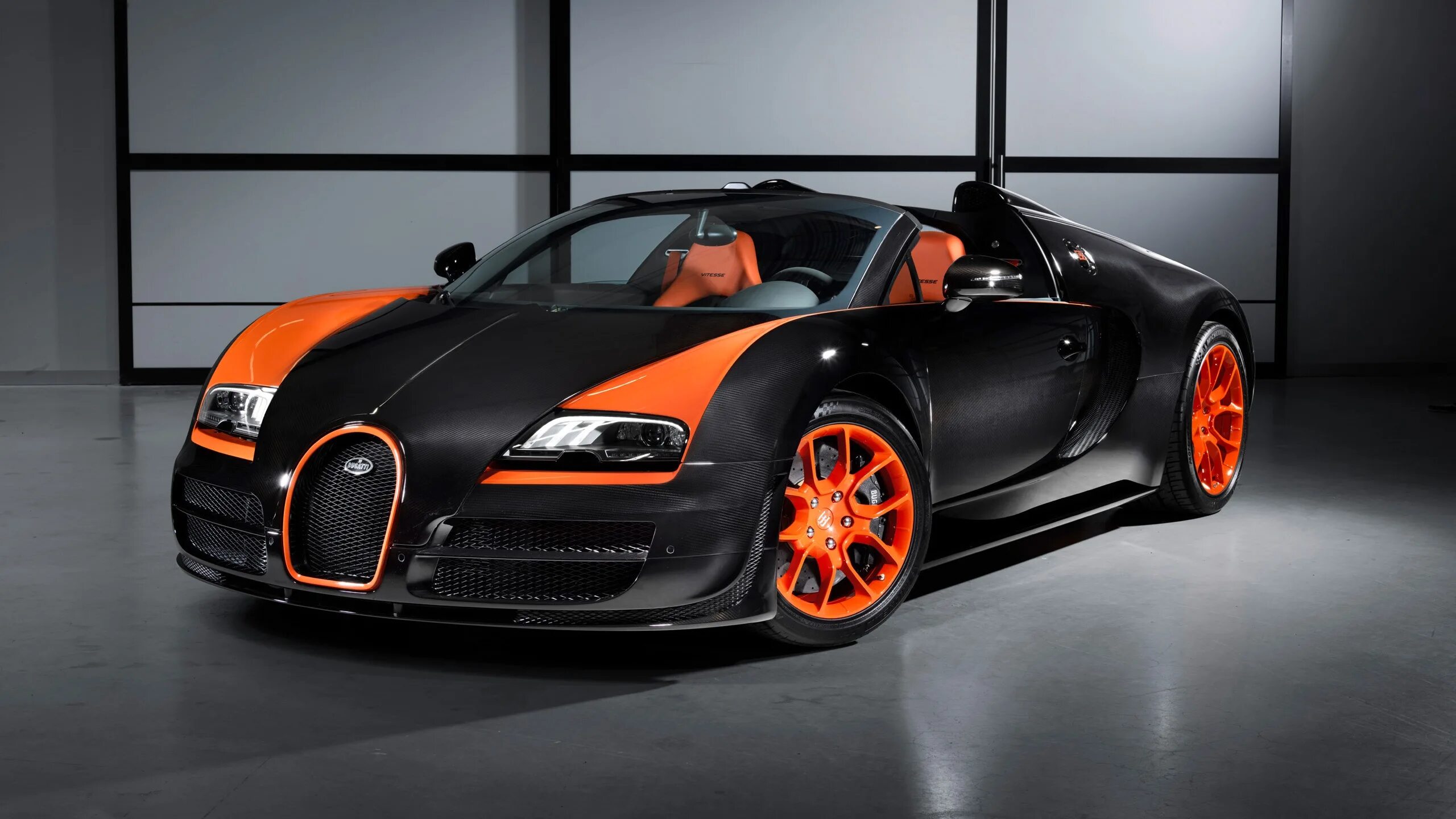 Bugatti veyron grand sport. Bugatti Veyron 16.4 Grand Sport Vitesse. Bugatti Veyron Grand Sport Vitesse. Bugatti Veyron 16.4 super Sport черный. Bugatti 16.4 Grand Sport Vitesse.