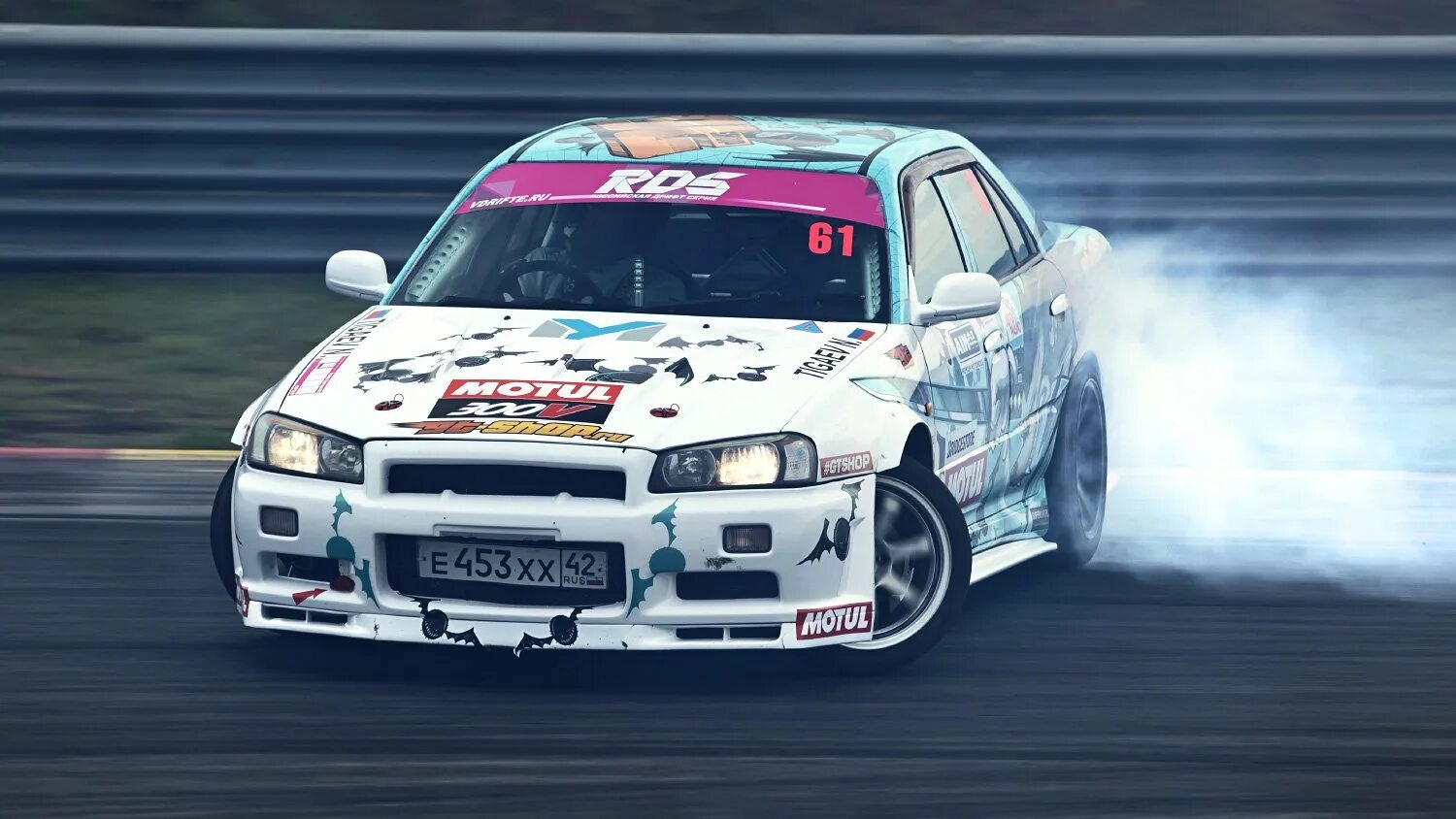 Drift white. Nissan Skyline r34 дрифт. Nissan Skyline r34 в дрифте. Ниссан Скайлайн 34 дрифт. Ниссан Скайлайн р34 дрифт РДС.