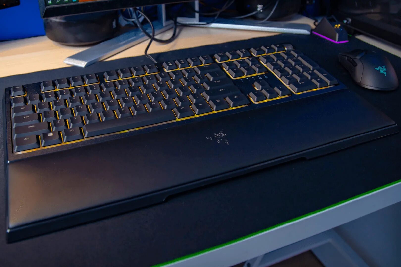 Razer ornata. Клавиатура Razer Ornata v2. Клавиатура рейзер орната в 2. Razer Ornata v2 подсветка. Razer Ornata v2 White.