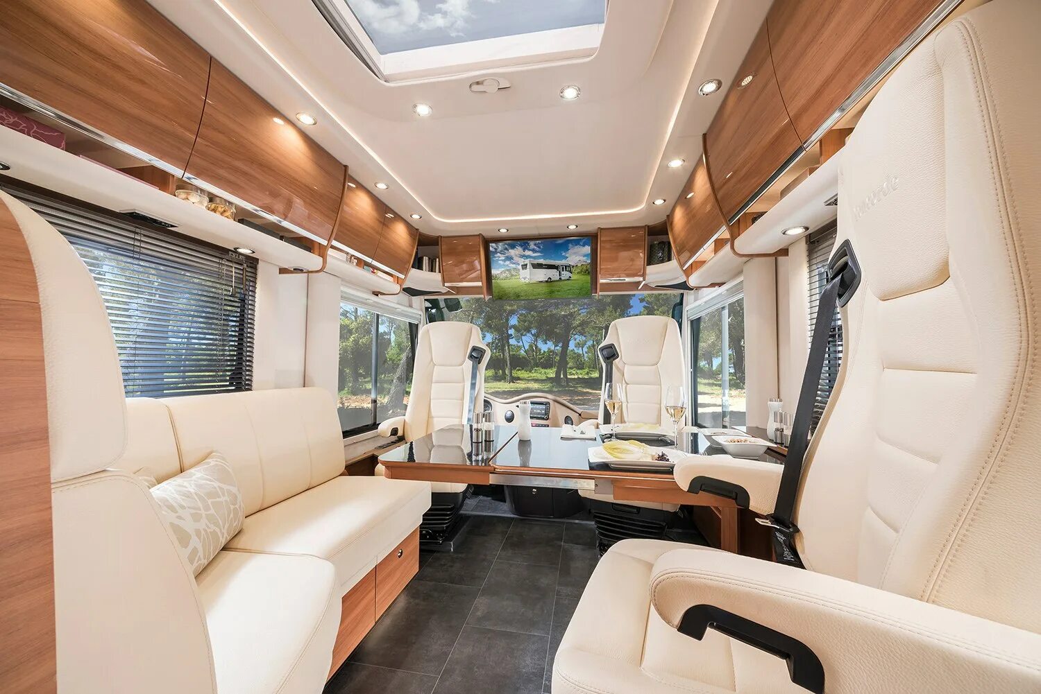 Автодом maxus t 90. Мини автодом кемпер. Автодом maxus t 90. Автодом maxus t 90. Китайский автодом на колесах.