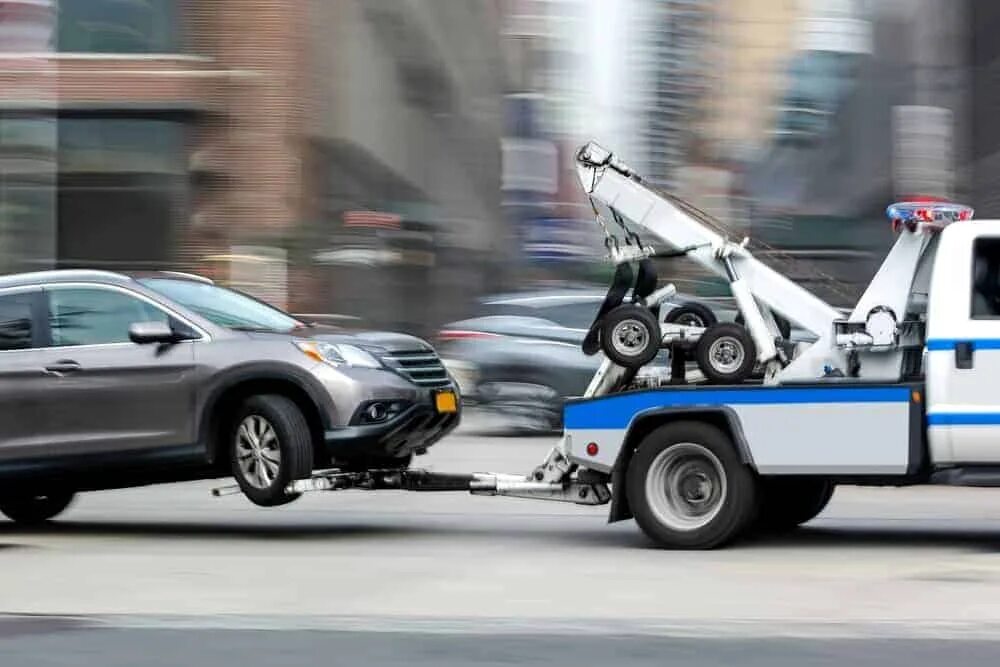 Эвакуатор буксировщик. Tow truck эвакуатор. эвакуатор в америке. буксировка авто. частичная погрузка автомобиля.