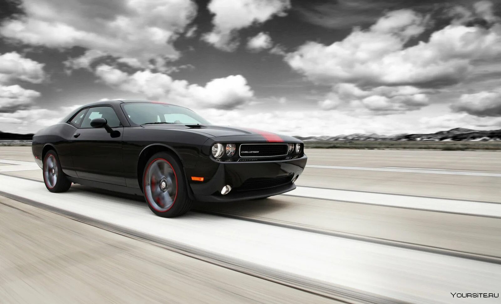 Обои додж челленджер. Dodge Challenger 2012. Додж Челленджер 2012. Dodge Challenger 2008 Black. Додж Челленджер 2008 года.