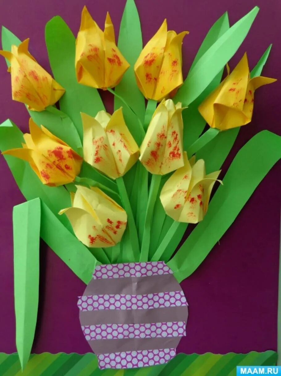 Поделка весенние цветы. Объемные тюльпаны. Конструирование на тему цветы. Весенний букет поделка.