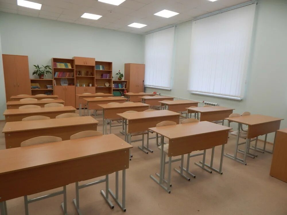 4 класс школа 2000. Кабинет математики в детском саду. школа 2000 внутри. школа 2000 здание 3. кабинет математики в 2000 году.