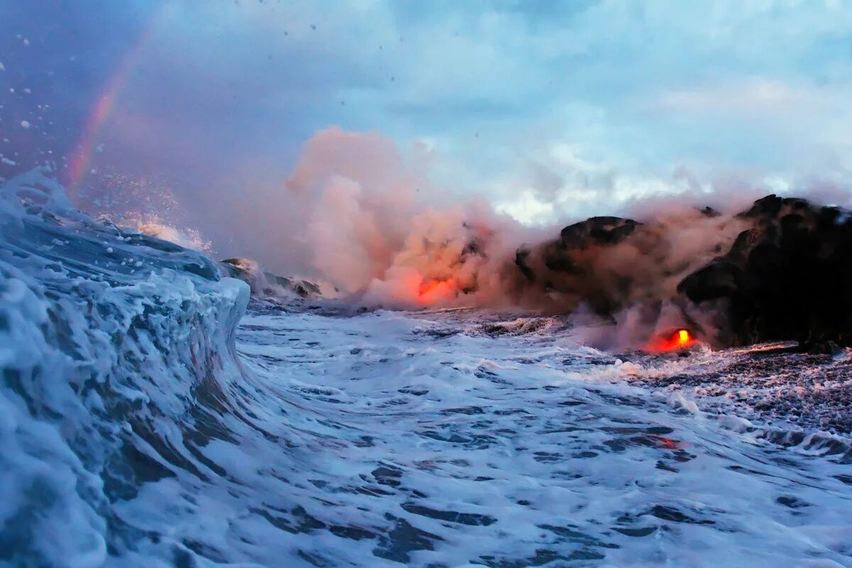 Кипящее небо. Лава и вода. ЦУНАМИ на Гавайях. Лавовое ЦУНАМИ. Подводные вулканы.