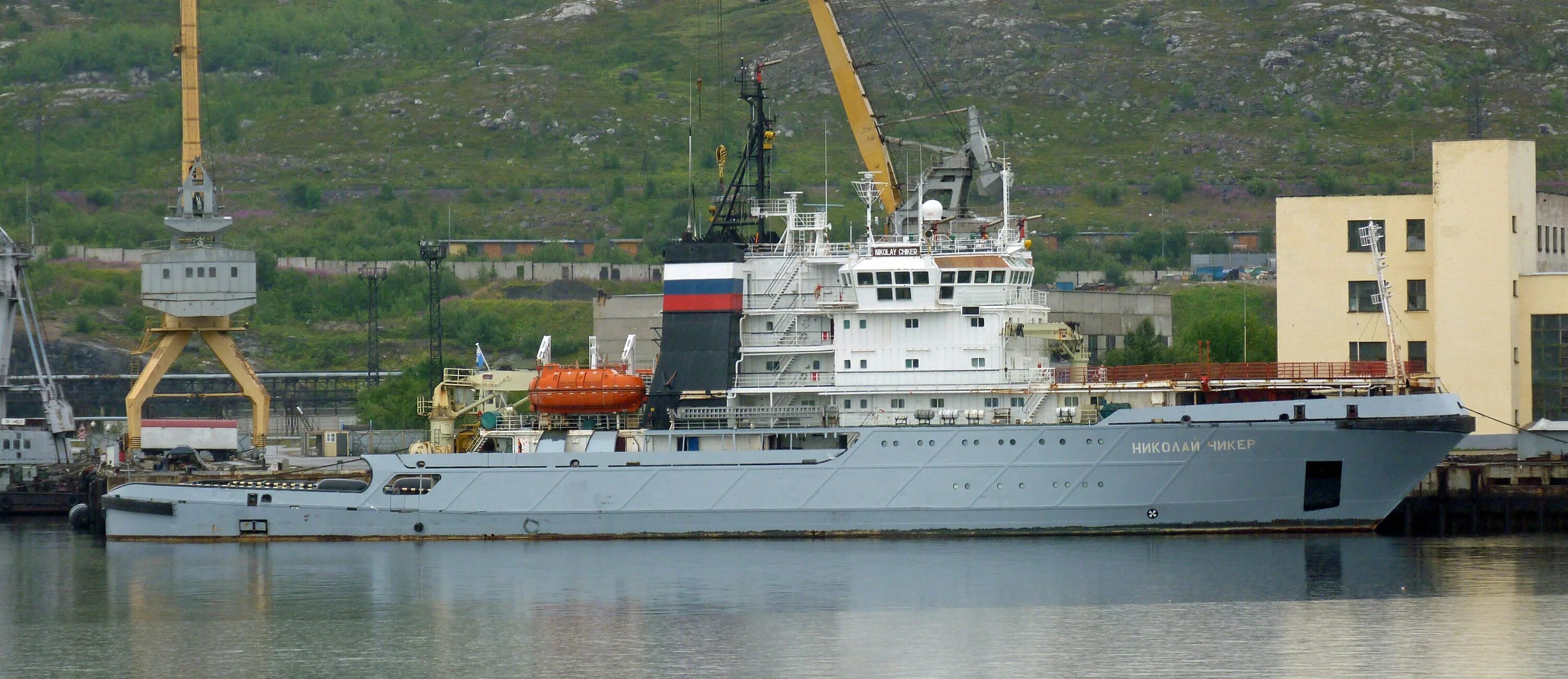 "Воевода" и "Евгений Горигледжан" на ПСЗ "Янтарь" : kaliningradblog - ЖЖ