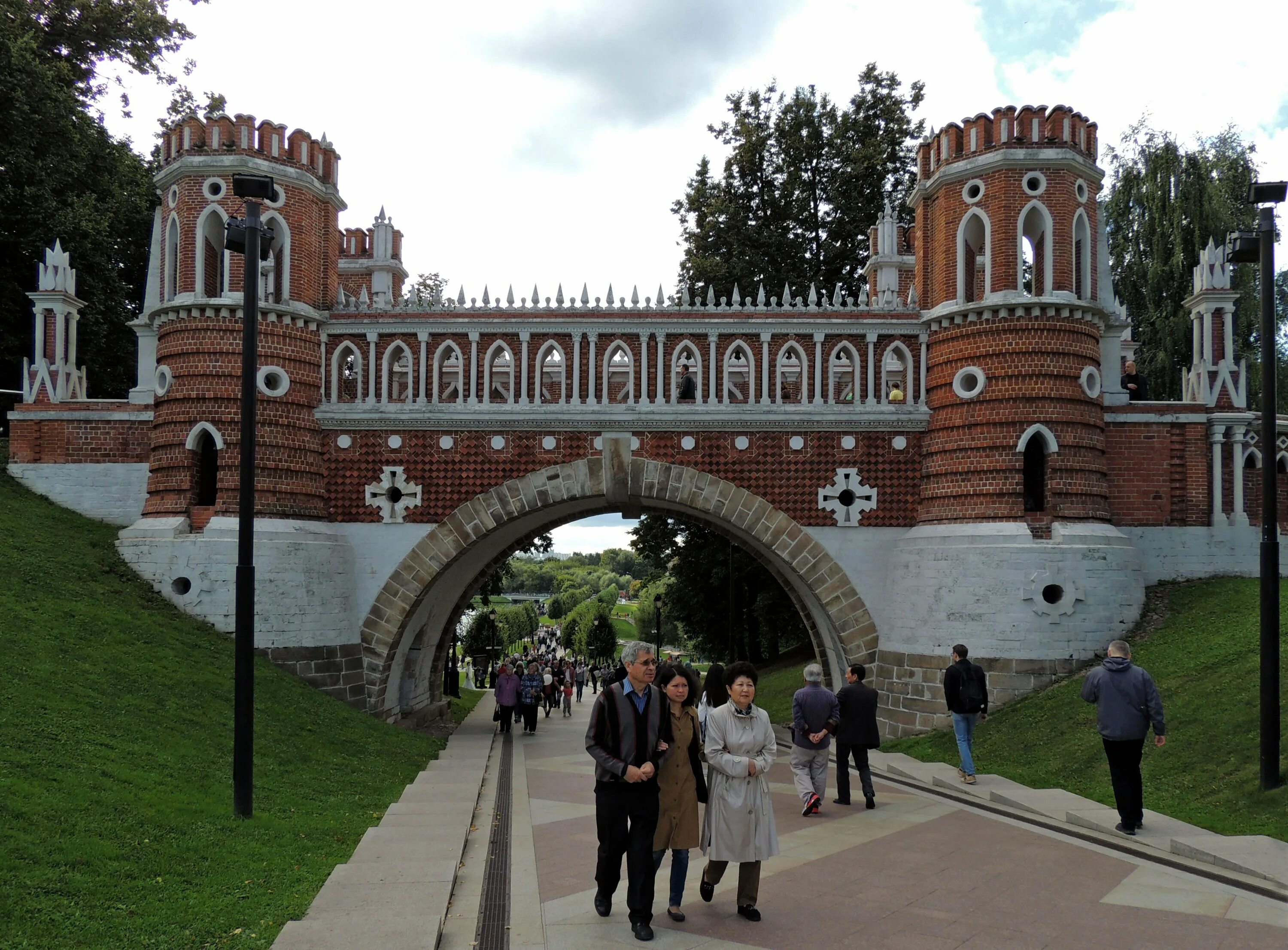 Где в царицыно можно. Царицыно музей-заповедник. Музей усадьба Царицыно. Парк музей Царицыно. Усадьба Царицыно (Архитектор в.и. Баженов).