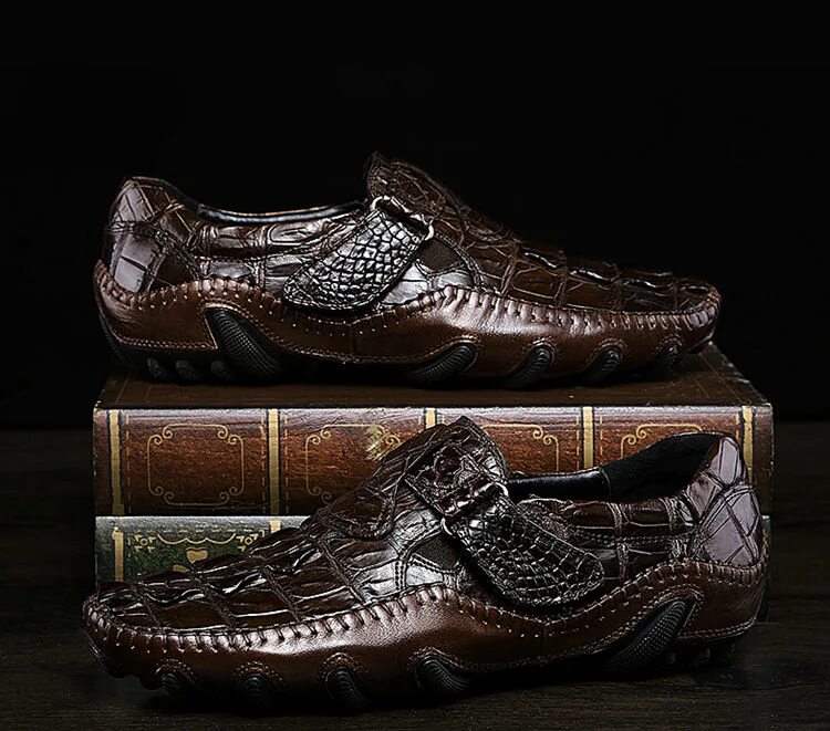 Туфли мужские крокодил. Обувь питон Guardi. Alligator Embossed Leather Sneakers. Jean Baptiste Rautureau обувь мужская из питона. Roberto Cavalli Leather Crocodile лоферы.