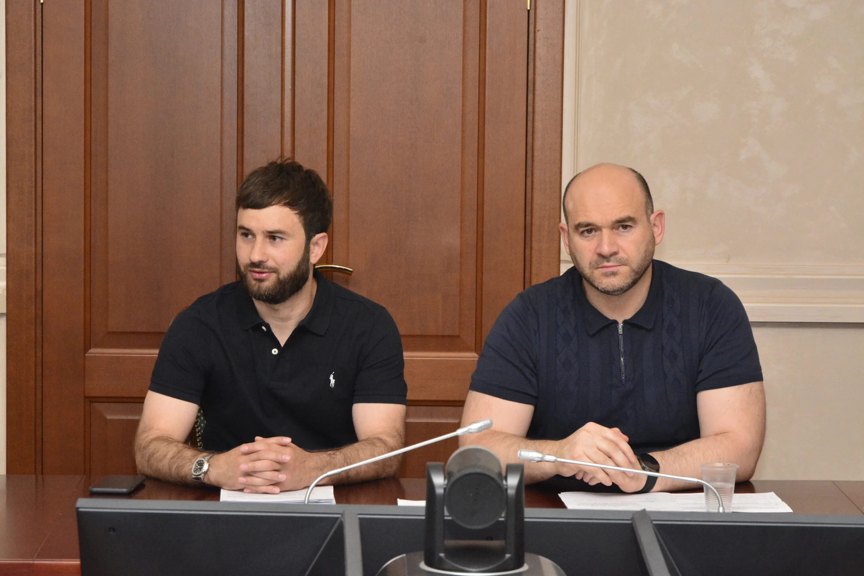 Депутаты карачаево черкесской республики. Депутаты народного собрания кчр. смакуев дагир рамазанович парламент кчр. гапов министр кчр. кчр бияслан гочияев биография.