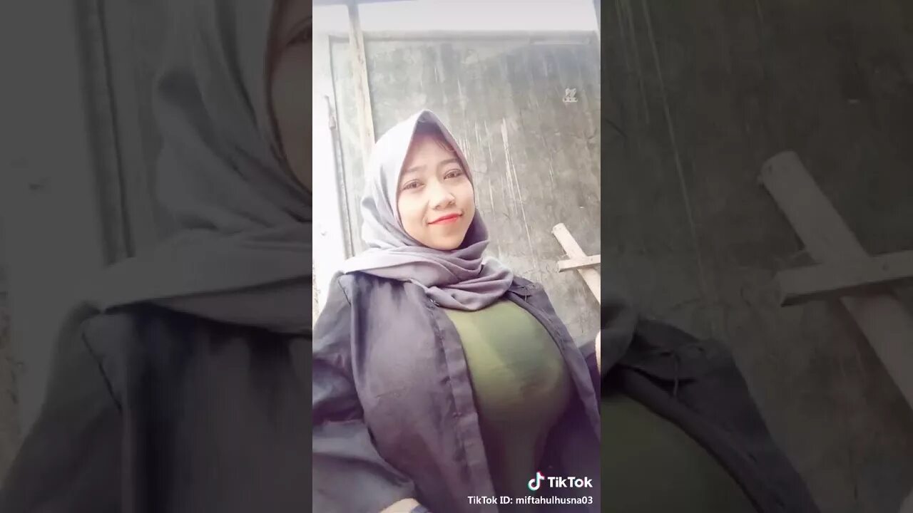 Miftahul Husna. Viral Indonesia miftahulhusna. Исламские фото из тик тока. Аиша Хану tik Tok мусульманские. Хана тик