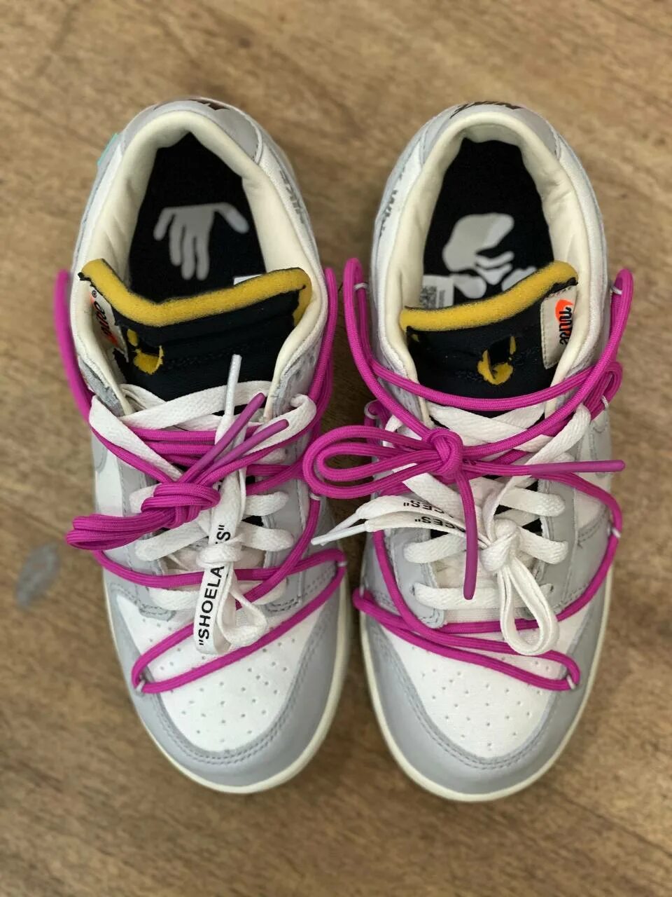Как завязывать найки данки. Nike Dunk Low off White 50. Nike Dunk Low off White. Off-White x Nike Dunk Low the 50. Nike SB Dunk Low off White.